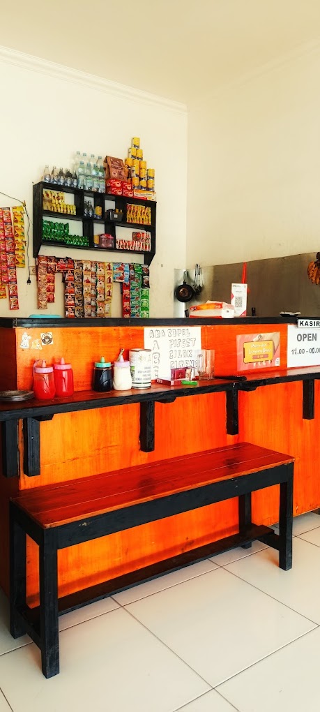 Counter Kasir & Minuman Saset (Portrait)